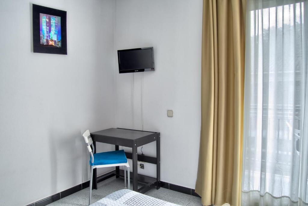 Hostal Bonavista Blanes Δωμάτιο φωτογραφία